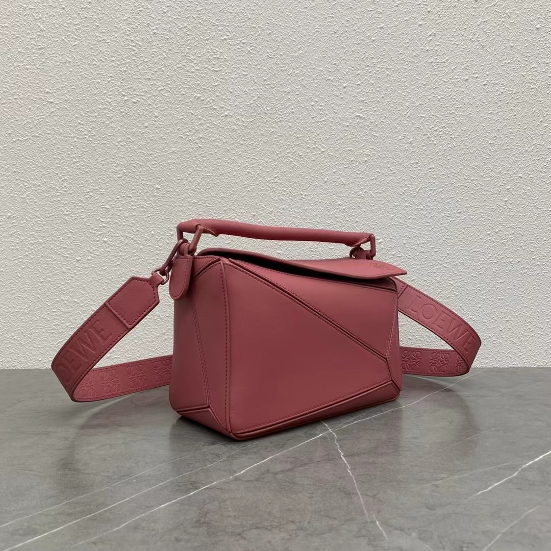 Loewe Small Puzzle Bag in Classic Calfskin Dark Pink